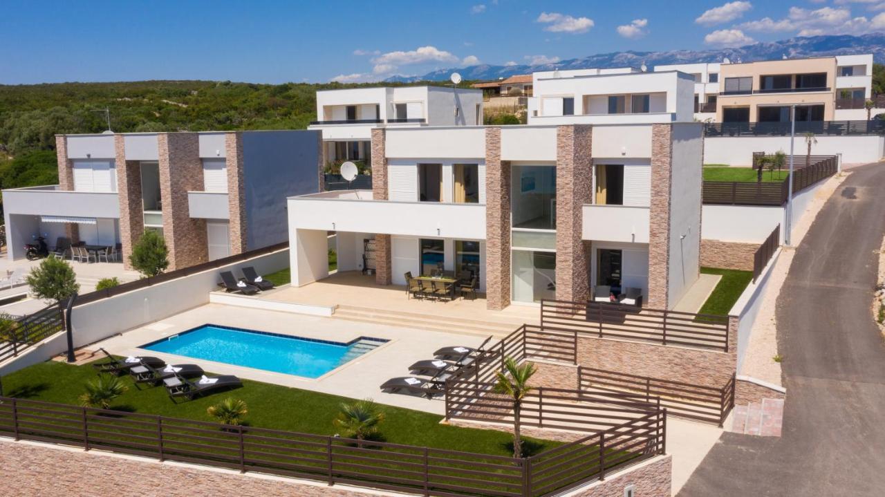 Villas Royal I With Private Pool 诺瓦利娅 外观 照片