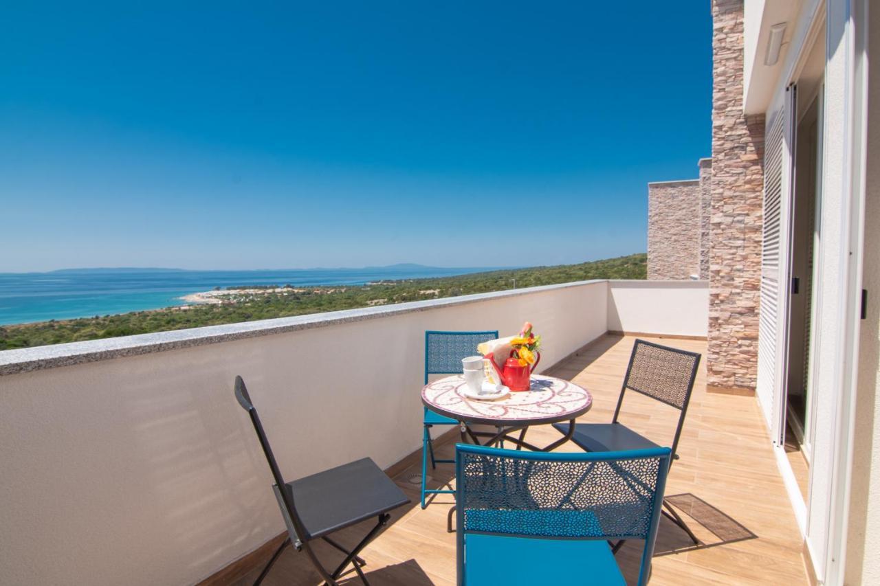 Villas Royal I With Private Pool 诺瓦利娅 外观 照片