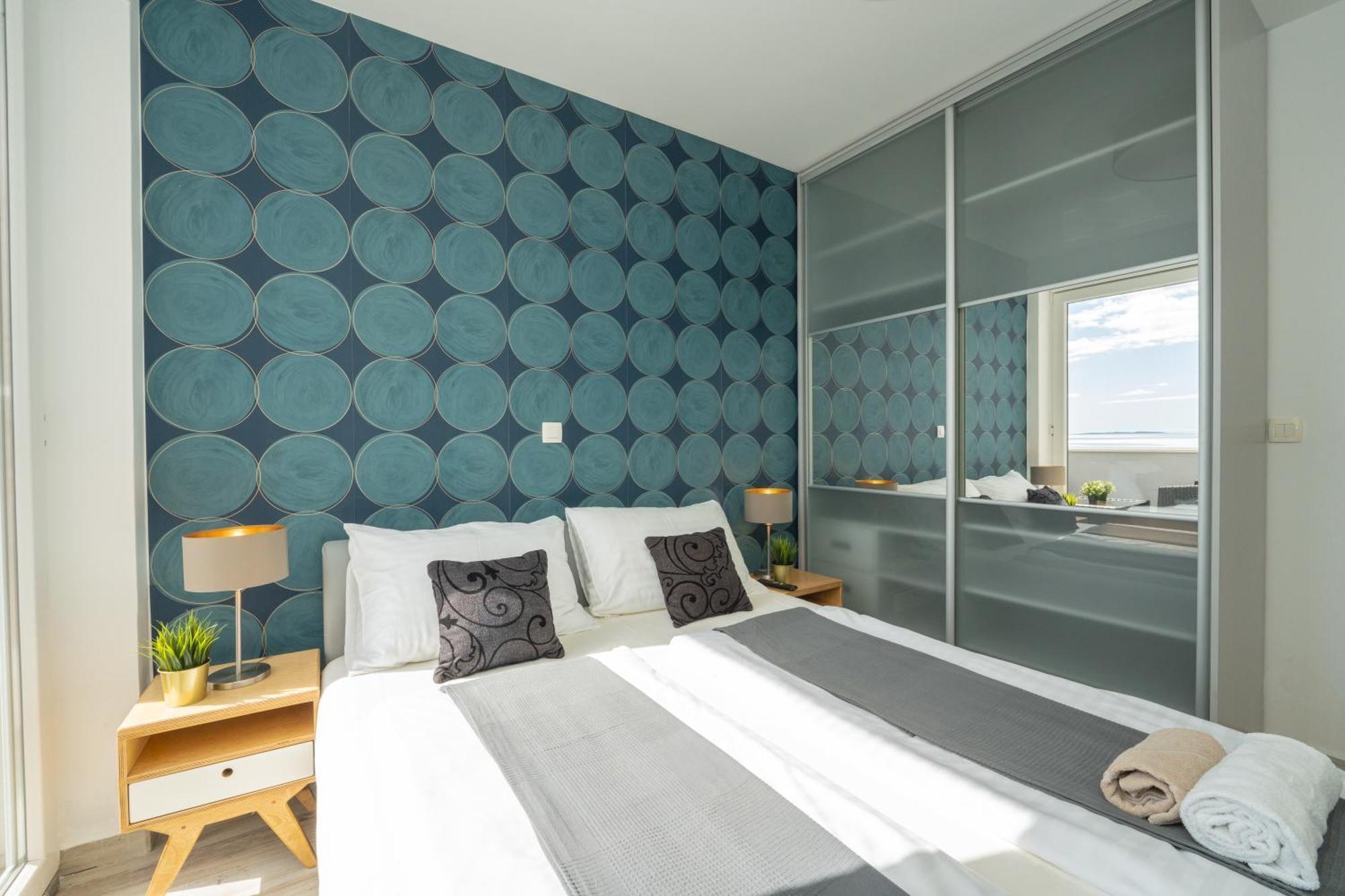 Villas Royal I With Private Pool 诺瓦利娅 外观 照片