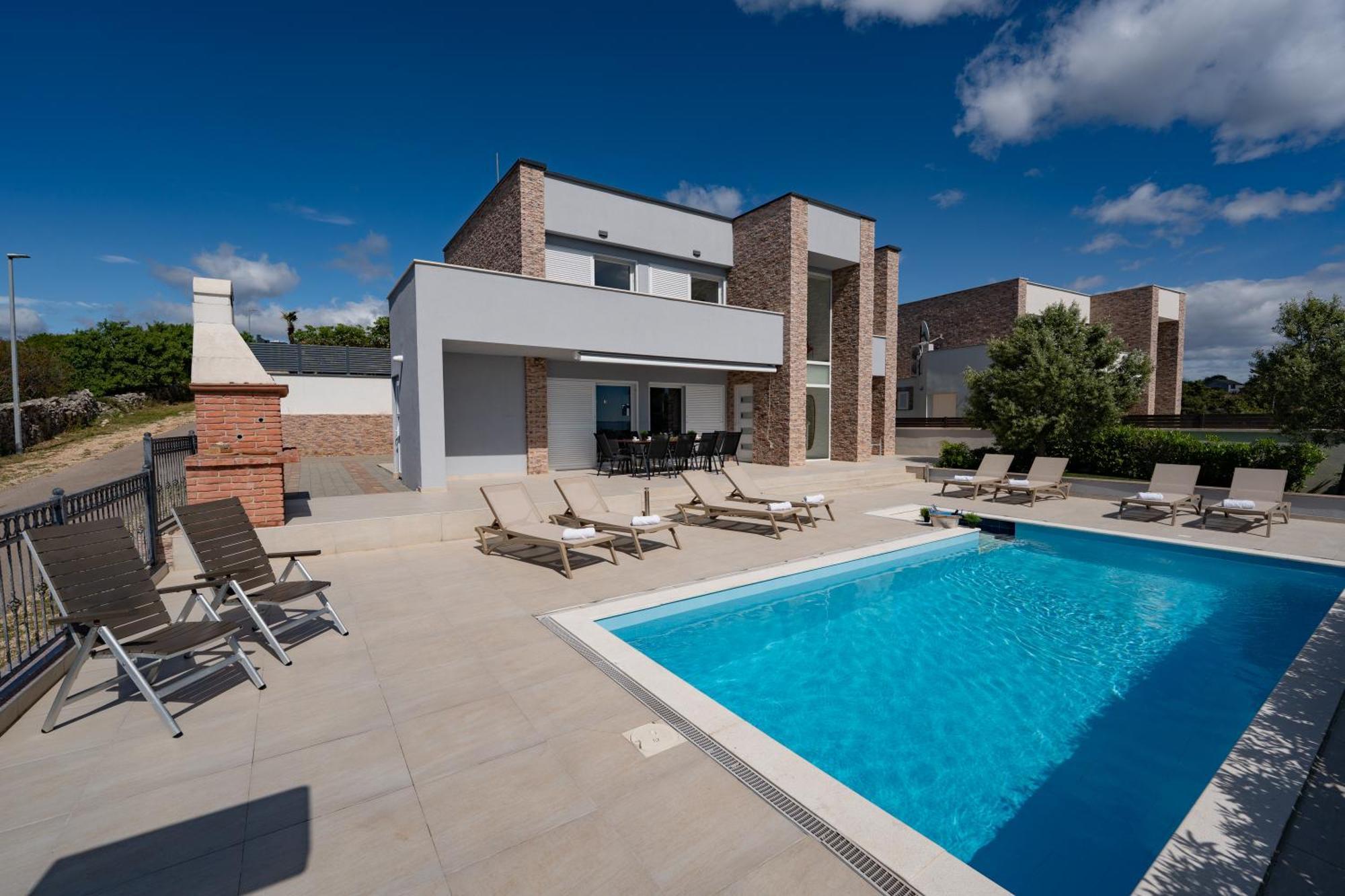 Villas Royal I With Private Pool 诺瓦利娅 外观 照片